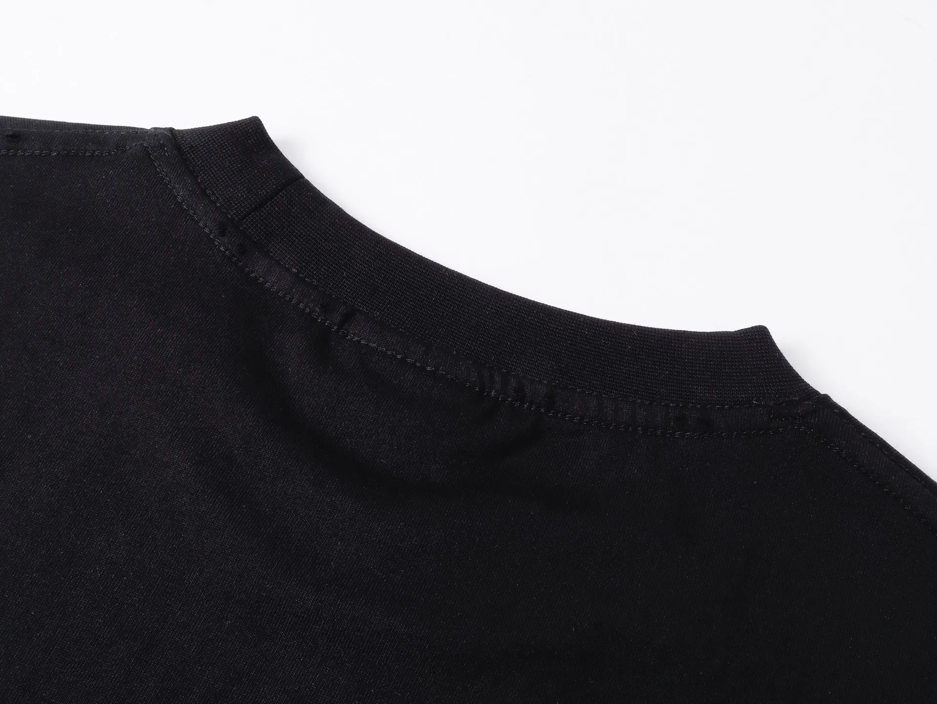 【 . Quality】BALENCI*GA/ .SS 26 New Arrival 。 Balenclag* T 。 . Authentic ， 。 ZP 。 260 ， . ， ， 。 。 ， 。 OS . Same Style ：BL 263778 ：Black，White Size：XS S M L